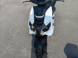 scooter peugeot