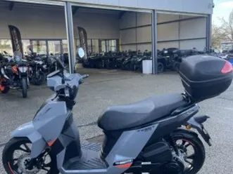 peugeot tweet 125 gt 2025 125 cm3 | scooter | 400 km | gris | 01250 ceyzeriat