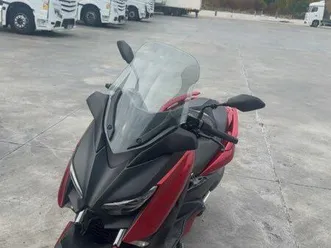 échange xmax 125 2018
