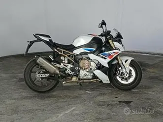 bmw s 1000 r abs my21