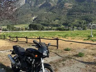 yamaha fzr 600 unico proprietario perfetta pari al nuovo