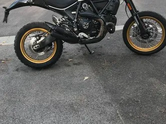 moto ducati désert sled abs