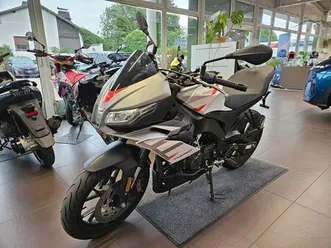 aprilia tuono 125