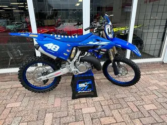 ② yamaha yz 125 – 2025 – slechts 22 uur – nieuwstaat