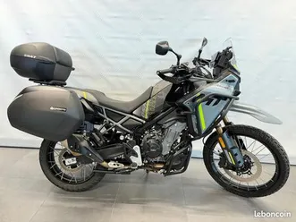cfmoto 450 mt abs 2025 / 1 250 kms / 1ère main / + de 1 900 d'options