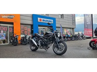 suzuki sv 650 bridée a2 - 03/25 - tbe - 4500 km - revisee - 5750 euros