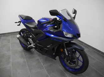 yamaha yzf r3 / 1.hand / scheckheftgepflegt // extras