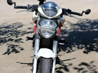 ducati - monster 696