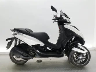 piaggio mp3 300 • 2017