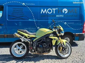 triumph speed triple 1050