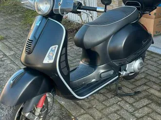 ② vespa gts super sport 300 cc