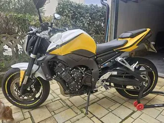 yamaha fz 1 giallo