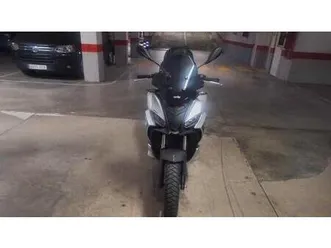 aprilia - sr gt 125 sport