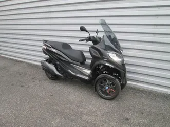 piaggio mp3 530 hpe exclusive 2025 530 cm3 | scooter | 2 475 km | noir | 32000 auch