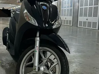 piaggio medley 150 155 cm3, 2023 god.