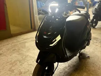 ② piaggio zip 2023 – full option – 4.700 km