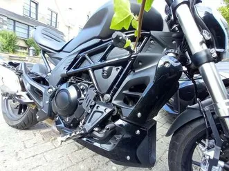 ② benelli 502c abs cruiser, etat neuf , 5700kms, année 2020