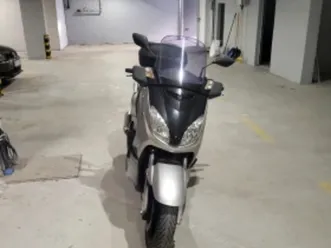 yamaha x-max 250