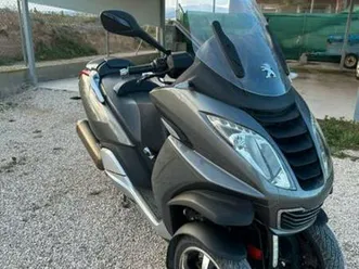 peugeot - metropolis 400