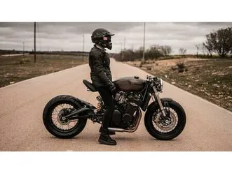 triumph - bonneville bobber