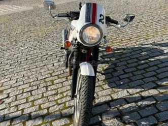 triumph - thruxton se