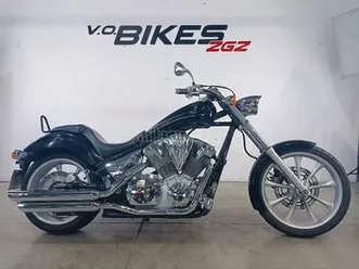 honda - vt 1300 cx fury