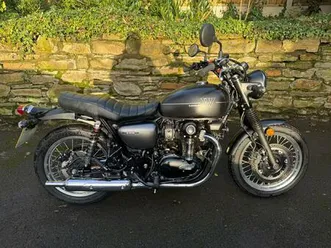 kawasaki w800 street modern classic euro 4 773 cc