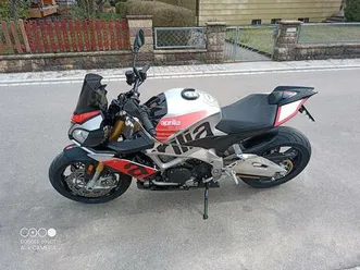 aprilia tuono rr v4