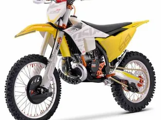 asix xr-99 250 cc ! 2t - dwusuw ! 32km ! ciecz ! 6 biegów ! nowość ! rakoniewice