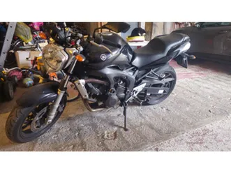 moto yamaha fz6