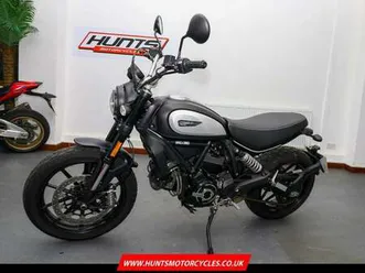 2021, '21 ducati scrambler icon dark abs. 1 owner. just 1,335 miles. £7,495