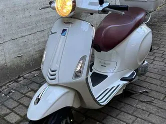 piaggio primavera 125 3v bianco