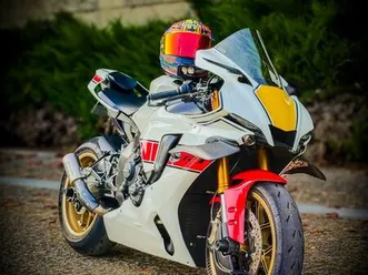 yamaha r1 60th world gp ann ( ler descrição ) urgezes