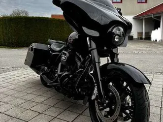 harley-davidson street glide