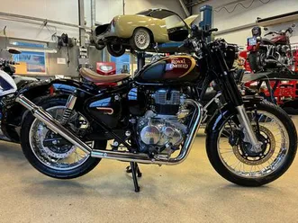 royal enfield classic 350 bobber by mtl custom