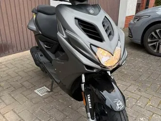 yamaha aerox 4t, bj.8.2020. nur 1028 km. neuwertig