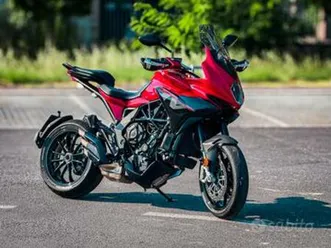 turismo veloce 800 rosso