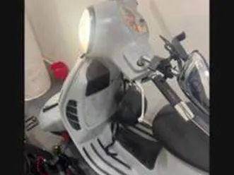 vespa gts 300 cc scooter
