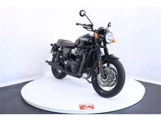 triumph bonneville bobber