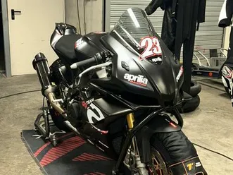 aprilia rsv 4 rf