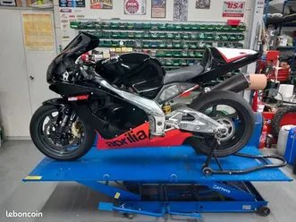 aprilia rsv 1000 piste