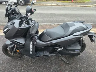 scooter honda adv 350