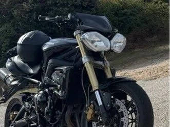 triumph street triple