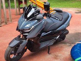 xmax tech max 125 gris nardo sous garantie