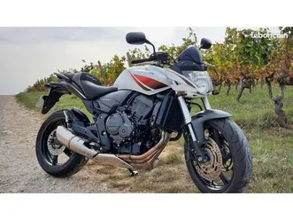 honda 600 hornet abs, 4 cylindres injection 2011, 25600km , excellent état