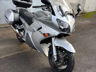 yamaha fjr 1300 – 2006 – révision ok – prête à rouler