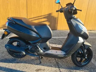 scooter kisbee black édition