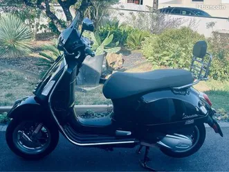 vespa 300 gts 350 km black