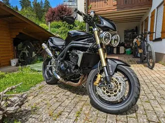 triumph speed triple 1050
