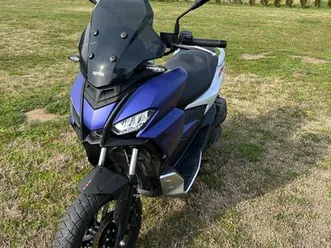 aprilia sr gt sport 125cm3